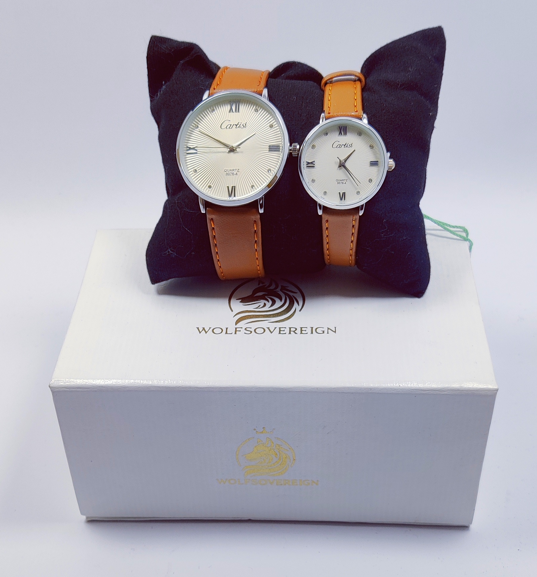 Couple Carrisi Classic Leather Strap Watch Duo - Image 6